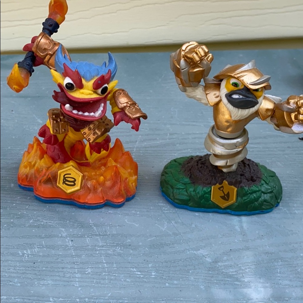 Skylander Swapforce Figures